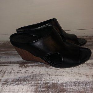 Kenneth Cole Reaction Wedge Heels 8.5M